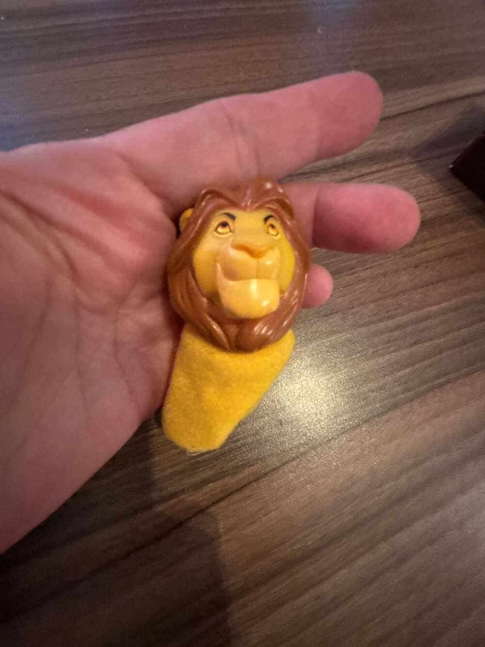 Vintage 1995 Disney Lion King Mufasa Burger King Finger Puppet Toy